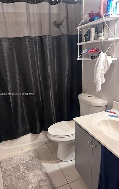 Activo con contrato: $445,000 (3 camas, 2 baños, 1705 Pies cuadrados)