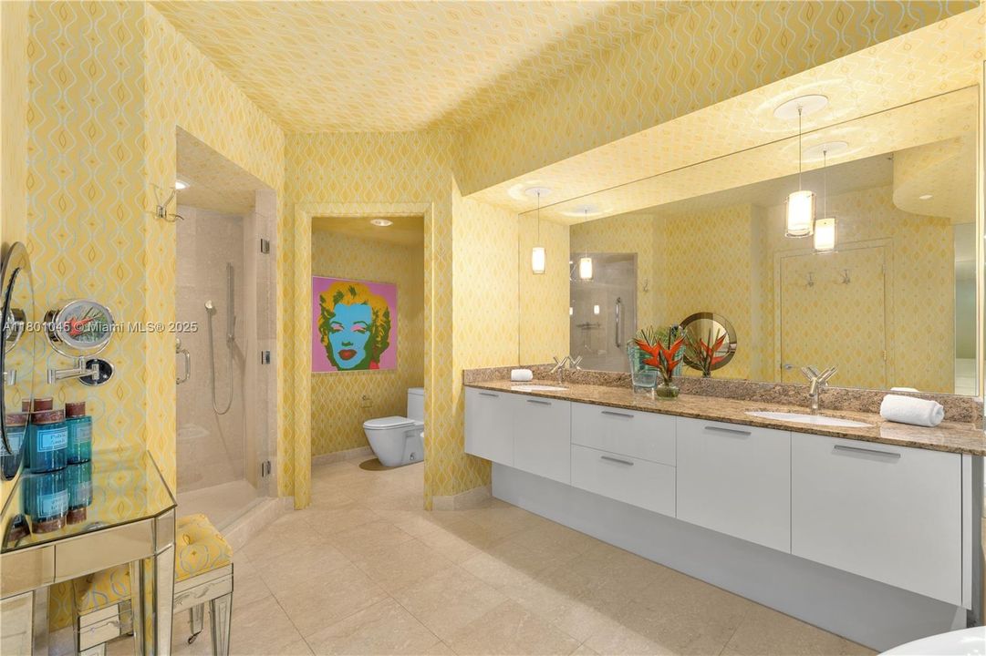 待售: $2,550,000 (2 贝兹, 2 浴室, 2003 平方英尺)