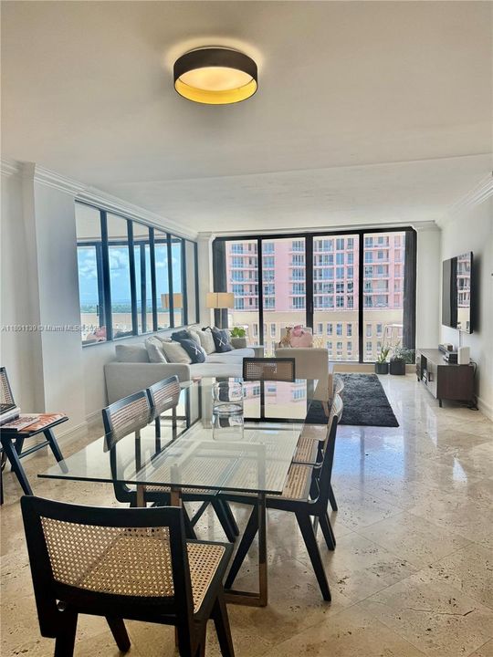 Dining/living room area