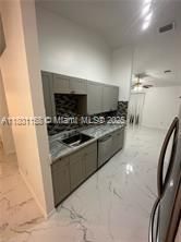 Недавно арендовано: $1,900 (2 спален, 2 ванн, 0 Квадратных фут)