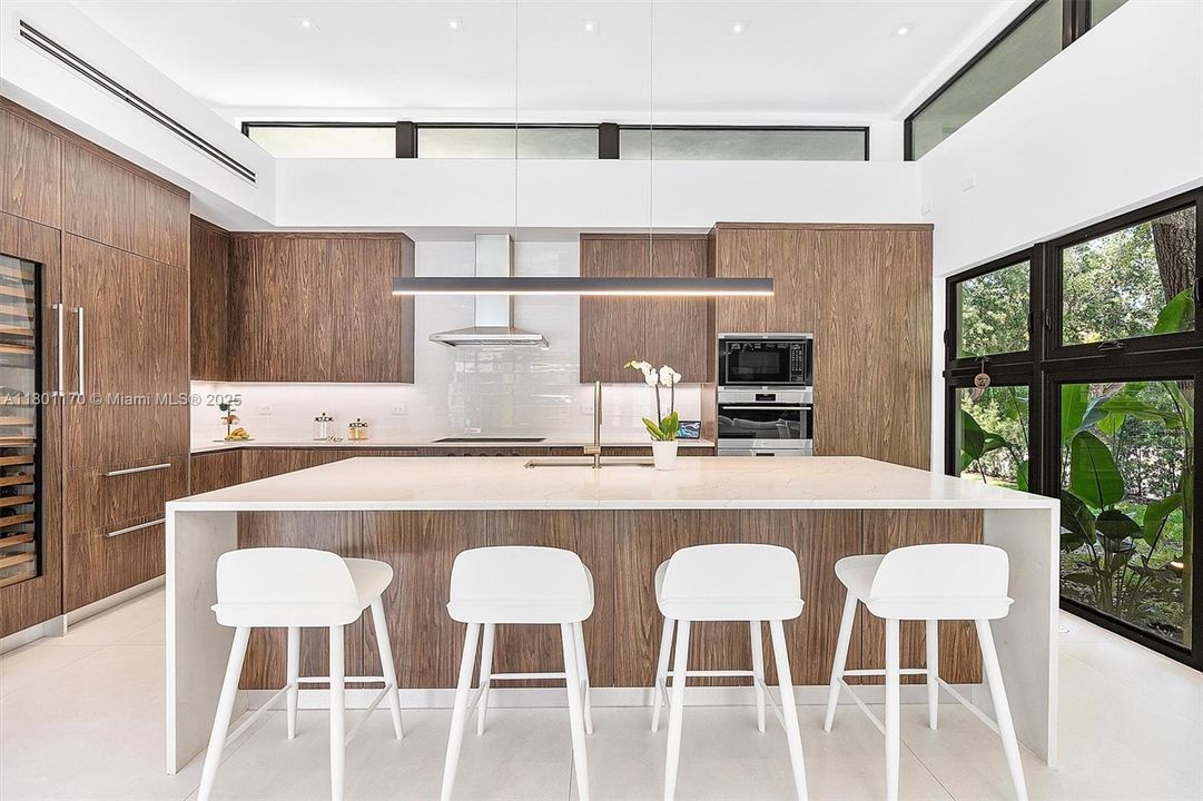 For Sale: $8,700,000 (5 beds, 4 baths, 0 Square Feet)