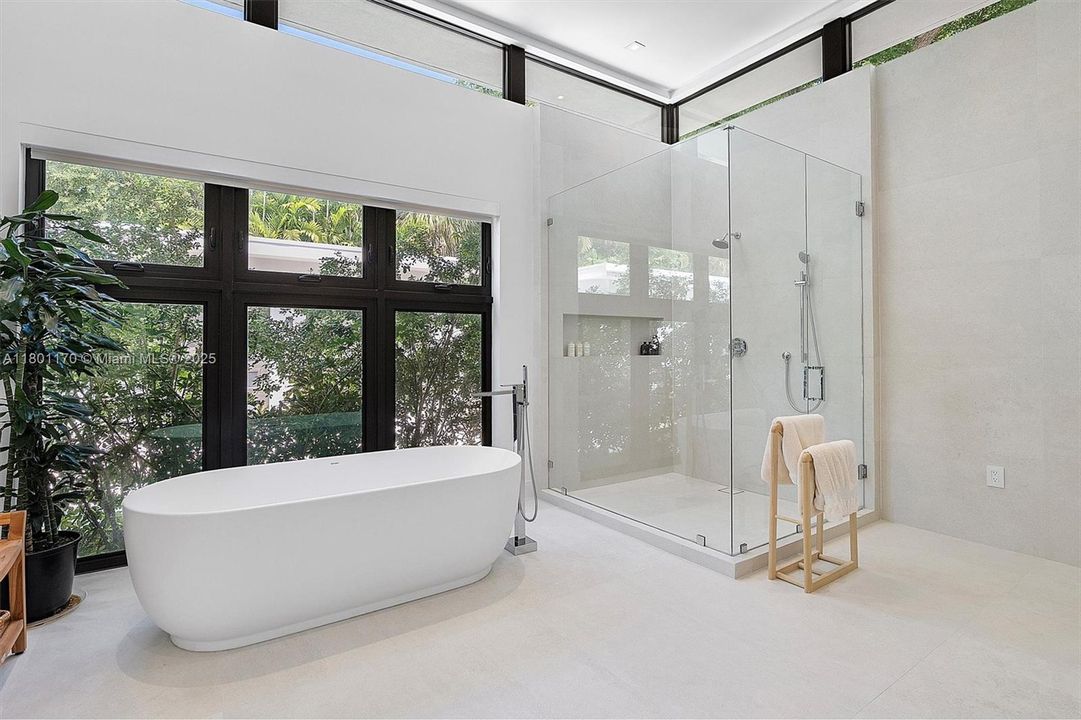 For Sale: $8,700,000 (5 beds, 4 baths, 0 Square Feet)