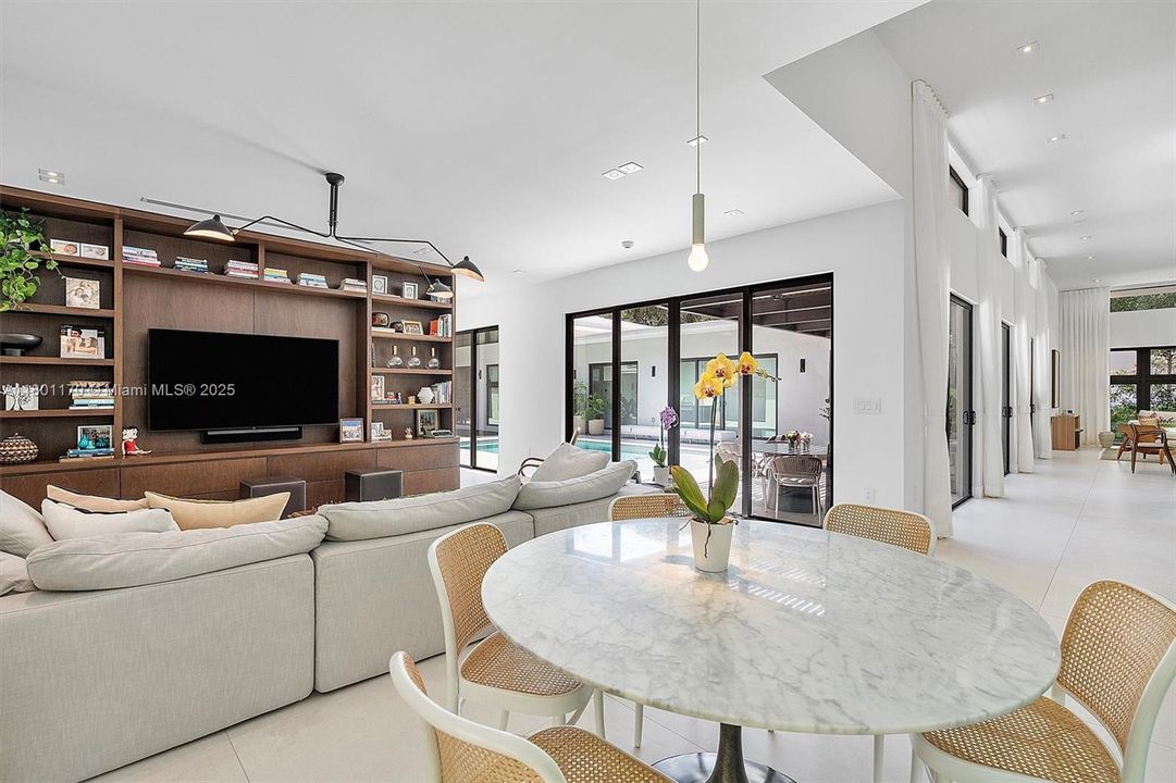 For Sale: $8,700,000 (5 beds, 4 baths, 0 Square Feet)