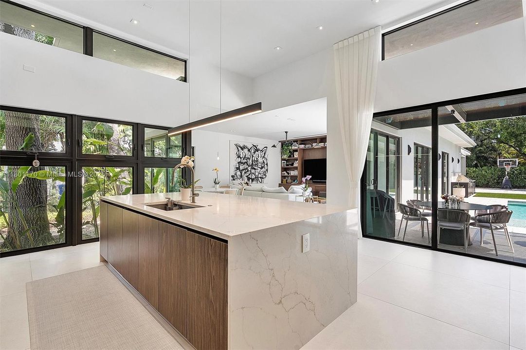 For Sale: $8,700,000 (5 beds, 4 baths, 0 Square Feet)