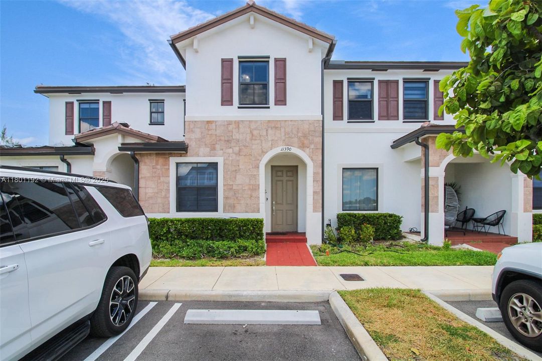 Recently Sold: $499,000 (3 beds, 2 baths, 1540 Square Feet)