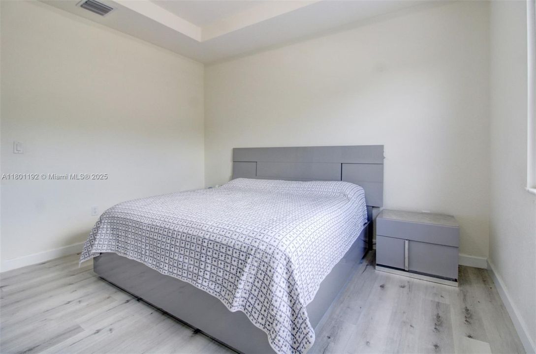 Recently Sold: $499,000 (3 beds, 2 baths, 1540 Square Feet)