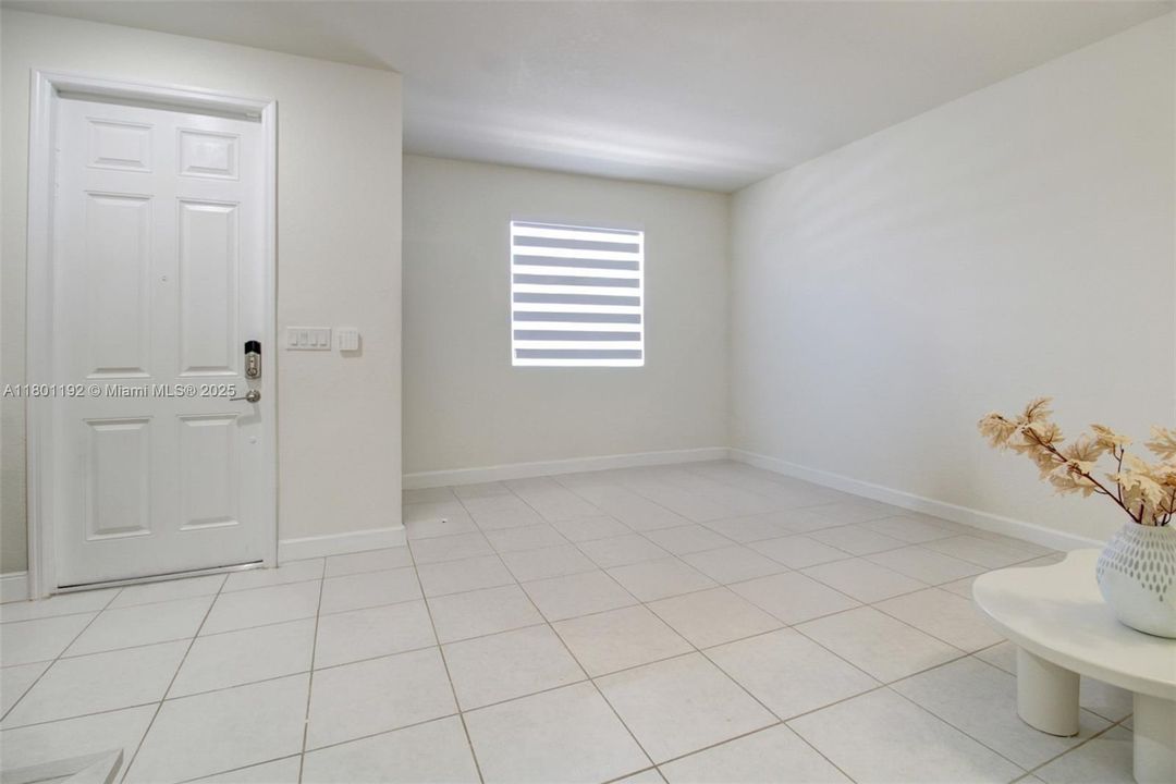 Recently Sold: $499,000 (3 beds, 2 baths, 1540 Square Feet)