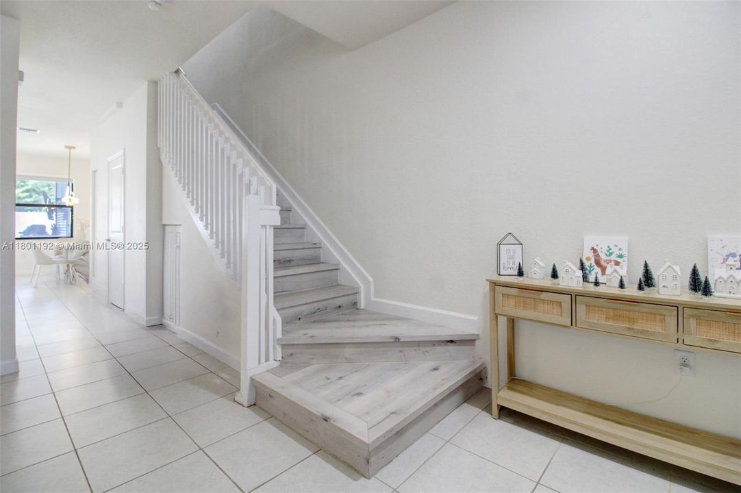 Recently Sold: $499,000 (3 beds, 2 baths, 1540 Square Feet)