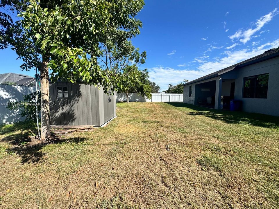 For Rent: $3,500 (4 beds, 2 baths, 1980 Square Feet)