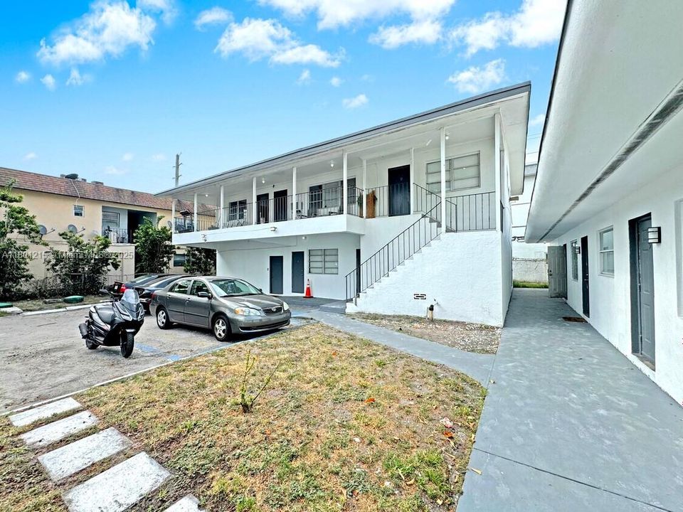 Recently Sold: $2,900,000 (0 beds, 0 baths, 0 Square Feet)