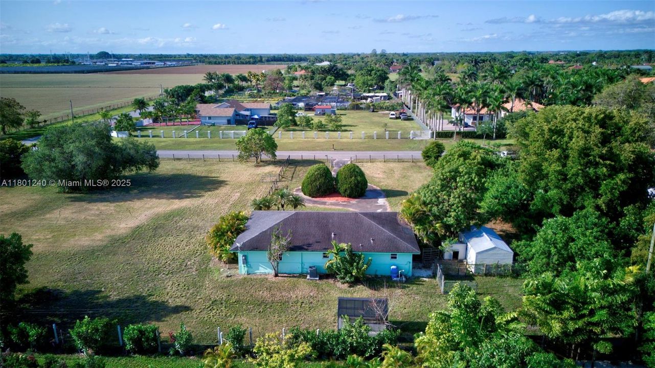 Vendido Recientemente: $789,900 (2 camas, 2 baños, 1386 Pies cuadrados)