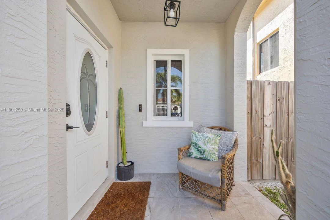 Recently Sold: $443,000 (3 beds, 2 baths, 1507 Square Feet)