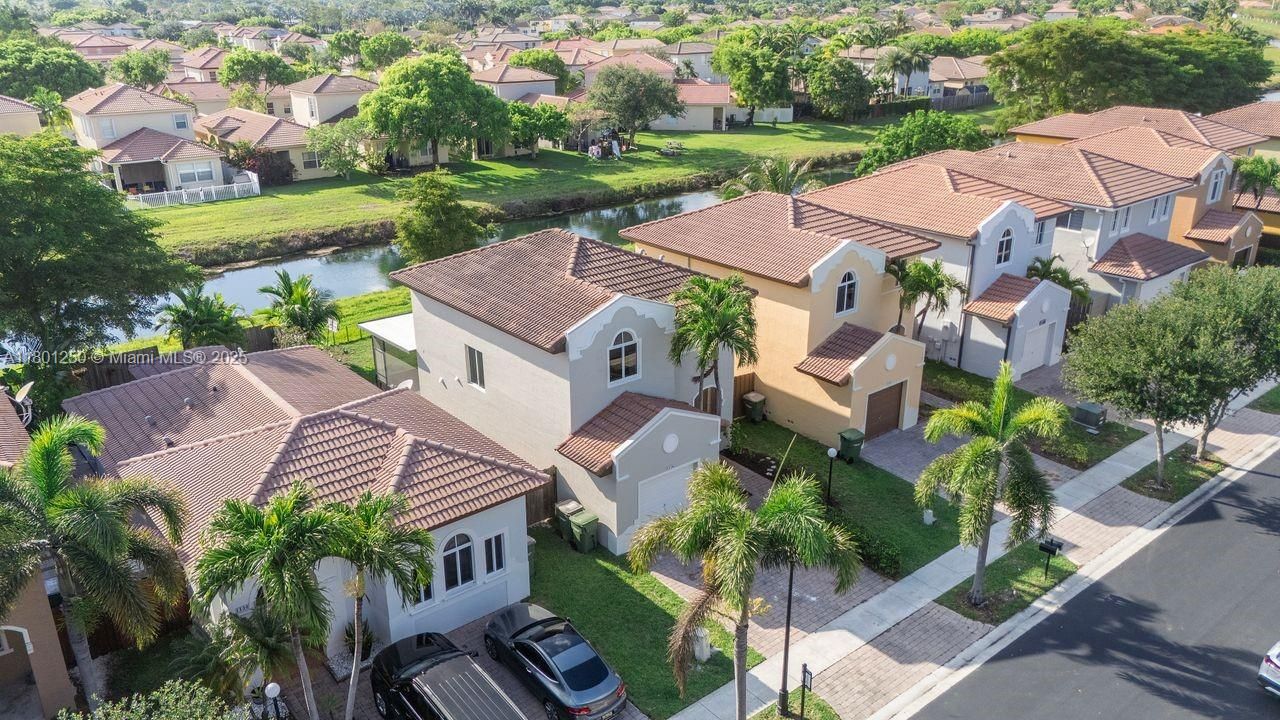 Recently Sold: $443,000 (3 beds, 2 baths, 1507 Square Feet)