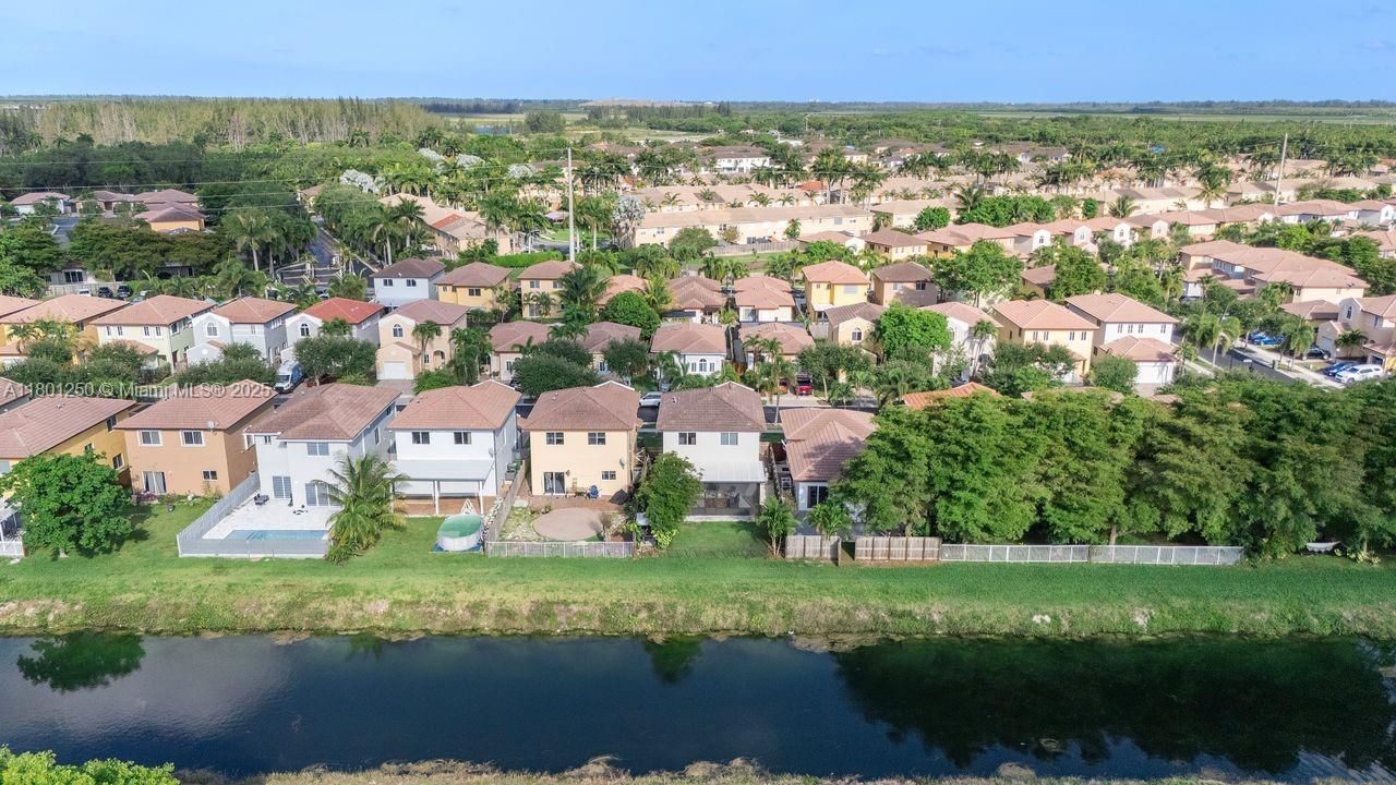 Recently Sold: $443,000 (3 beds, 2 baths, 1507 Square Feet)