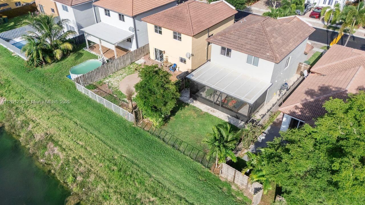 Recently Sold: $443,000 (3 beds, 2 baths, 1507 Square Feet)