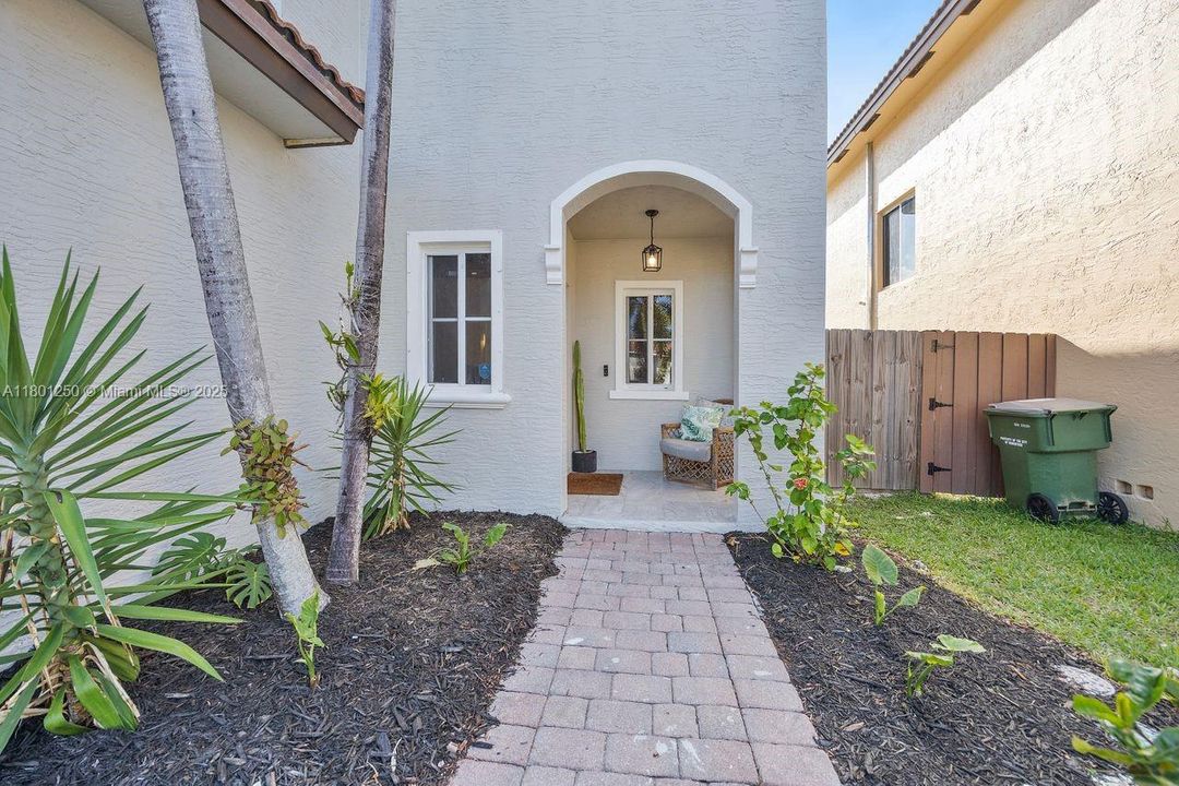 Recently Sold: $443,000 (3 beds, 2 baths, 1507 Square Feet)