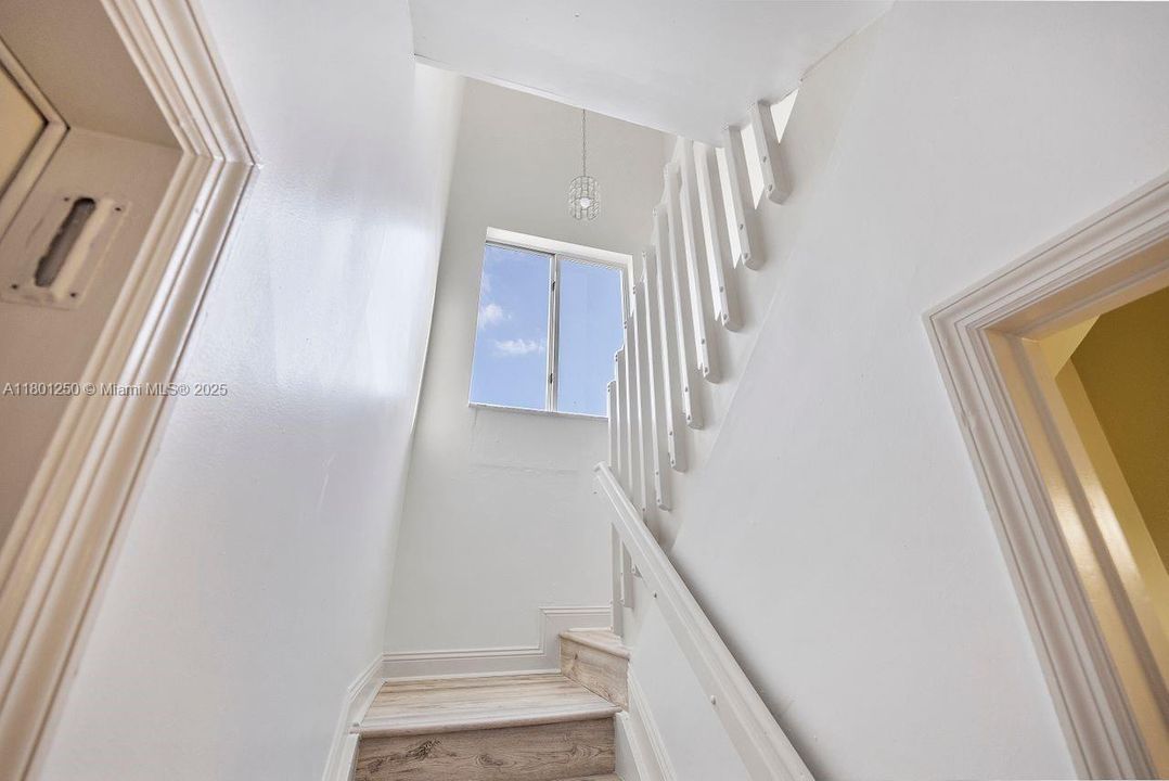 Recently Sold: $443,000 (3 beds, 2 baths, 1507 Square Feet)