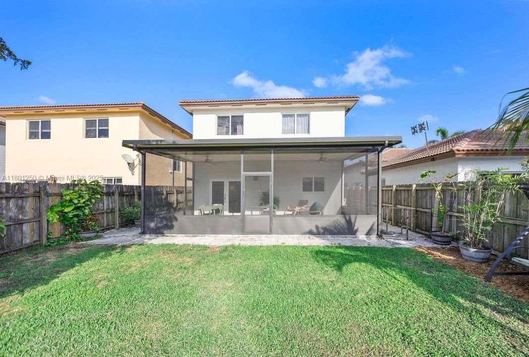 Recently Sold: $443,000 (3 beds, 2 baths, 1507 Square Feet)