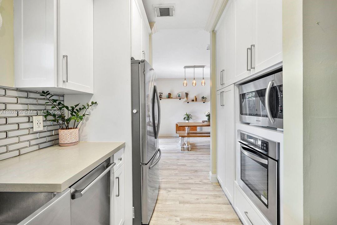 Recently Sold: $443,000 (3 beds, 2 baths, 1507 Square Feet)