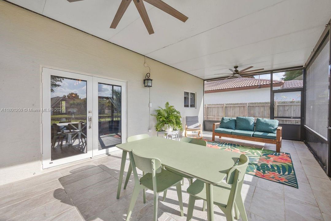 Recently Sold: $443,000 (3 beds, 2 baths, 1507 Square Feet)