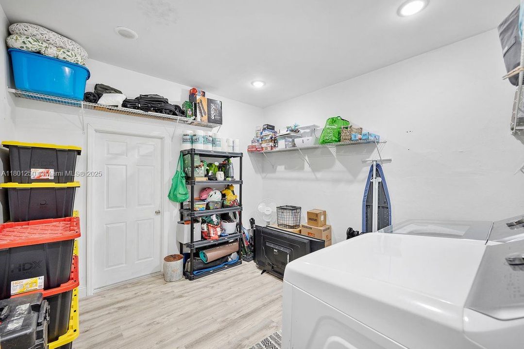 Recently Sold: $443,000 (3 beds, 2 baths, 1507 Square Feet)