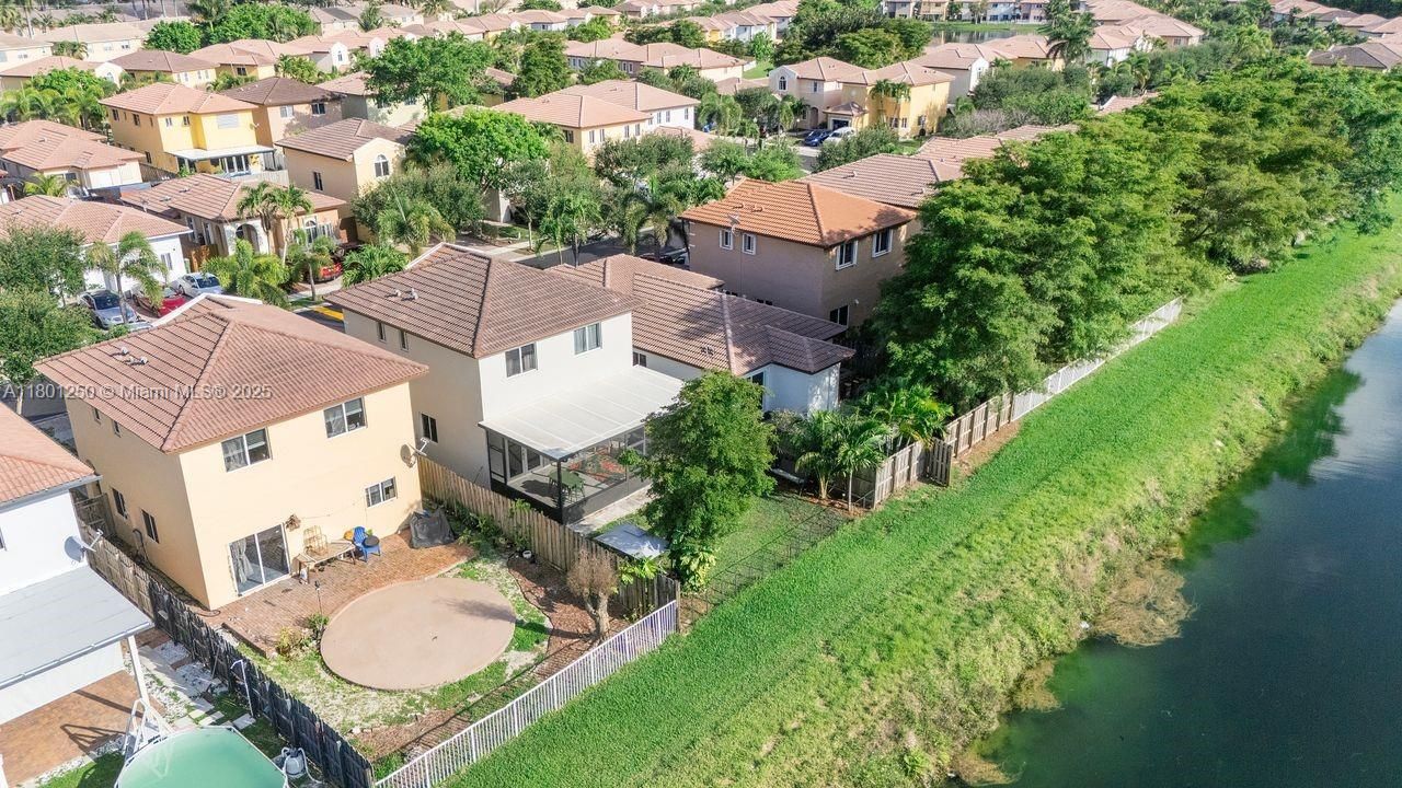 Recently Sold: $443,000 (3 beds, 2 baths, 1507 Square Feet)