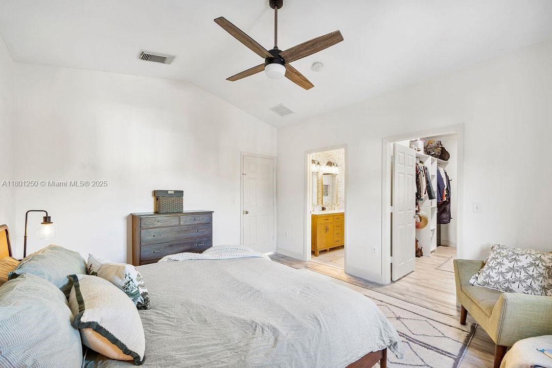 Recently Sold: $443,000 (3 beds, 2 baths, 1507 Square Feet)