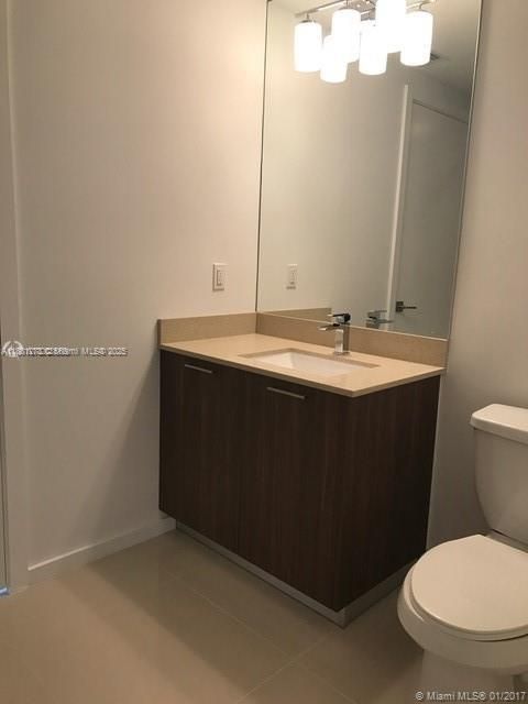 Recently Rented: $3,200 (2 beds, 2 baths, 1030 Square Feet)