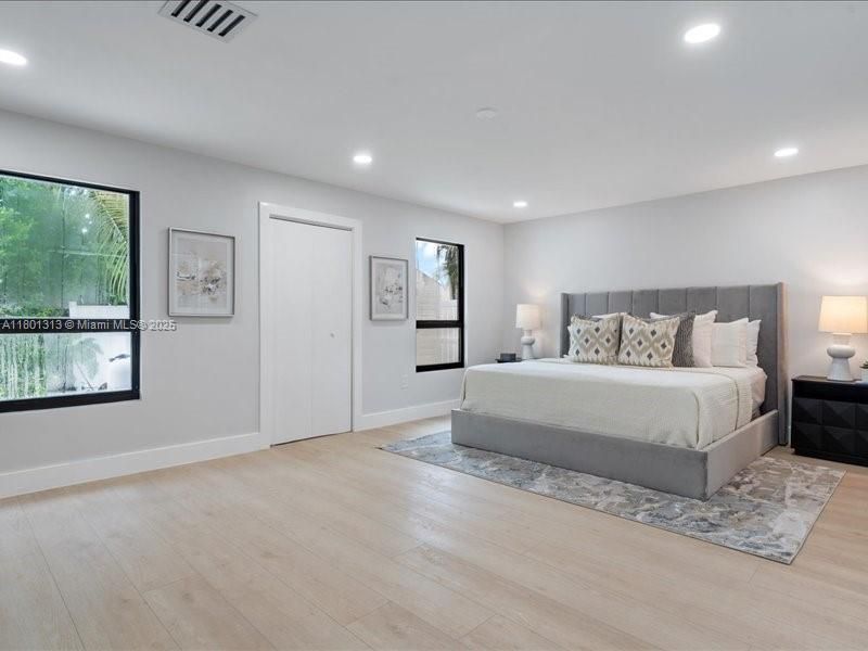 Recently Sold: $1,850,000 (4 beds, 3 baths, 2483 Square Feet)