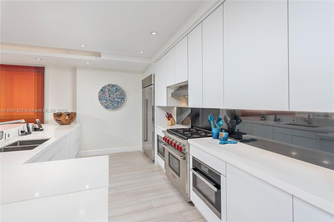 На продажу: $21,500,000 (6 спален, 7 ванн, 6600 Квадратных фут)