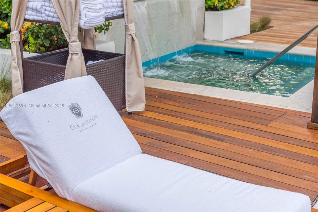 На продажу: $21,500,000 (6 спален, 7 ванн, 6600 Квадратных фут)