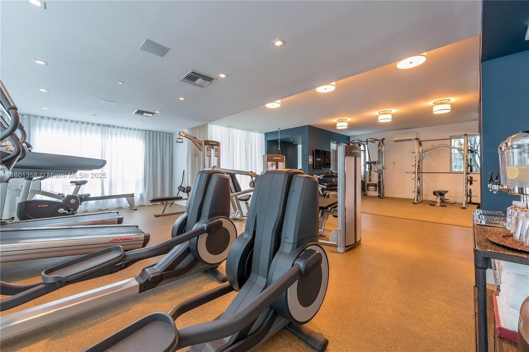 На продажу: $21,500,000 (6 спален, 7 ванн, 6600 Квадратных фут)