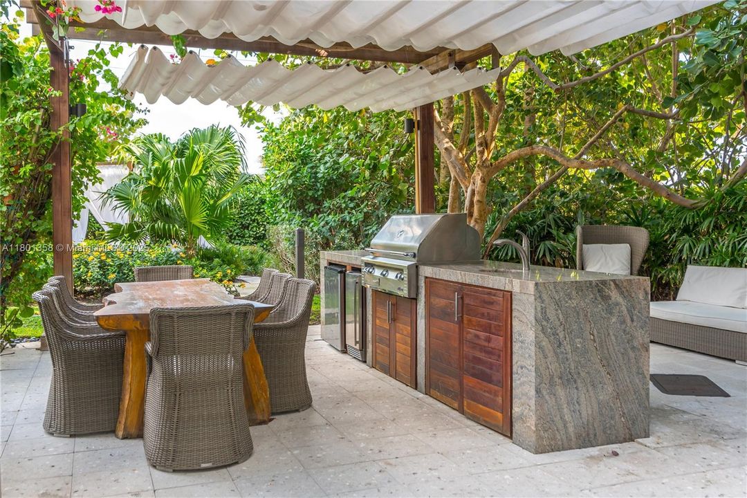 На продажу: $21,500,000 (6 спален, 7 ванн, 6600 Квадратных фут)