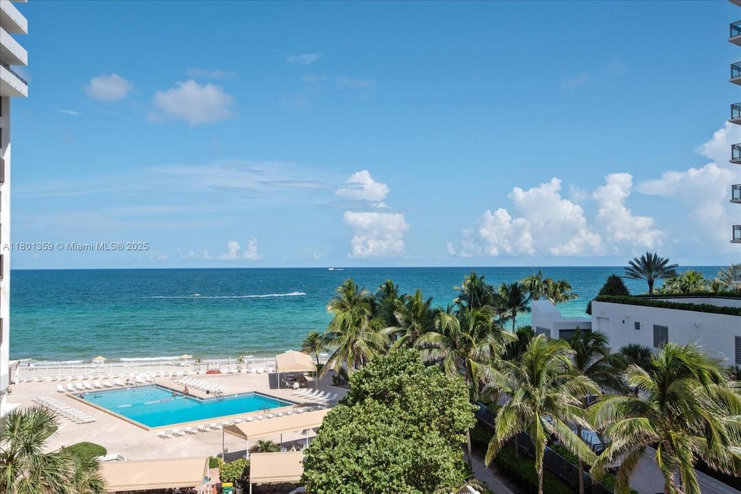 待售: $550,000 (2 贝兹, 2 浴室, 1110 平方英尺)