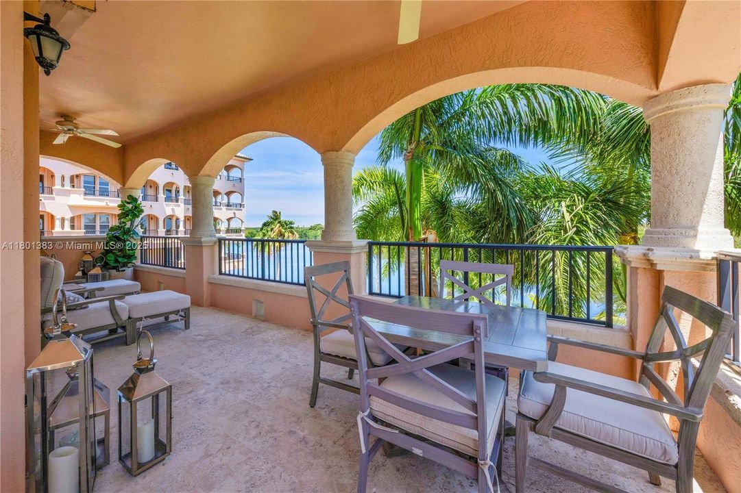 For Sale: $1,995,000 (3 beds, 3 baths, 3140 Square Feet)