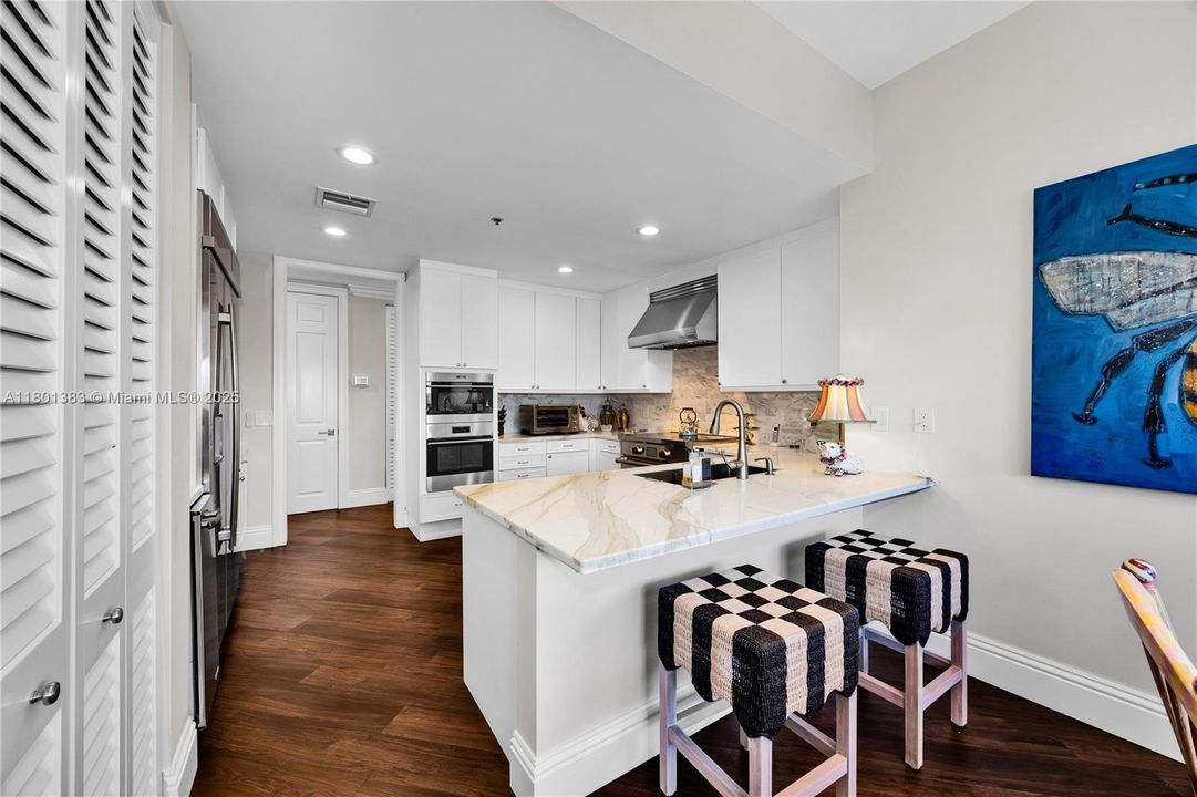 For Sale: $1,995,000 (3 beds, 3 baths, 3140 Square Feet)