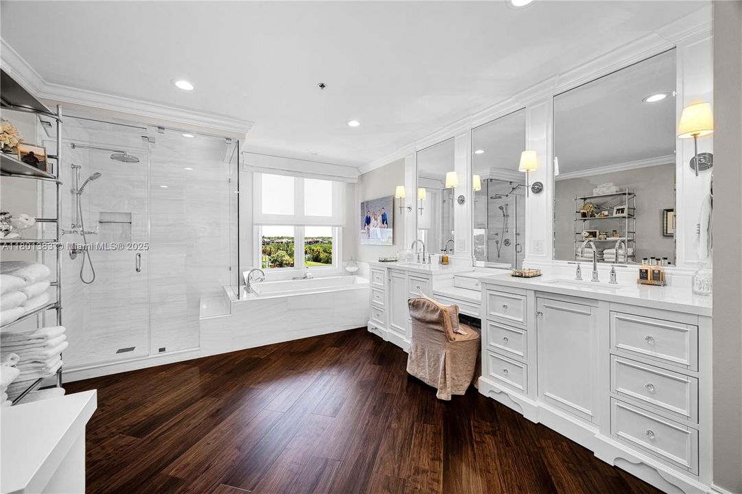 For Sale: $1,995,000 (3 beds, 3 baths, 3140 Square Feet)