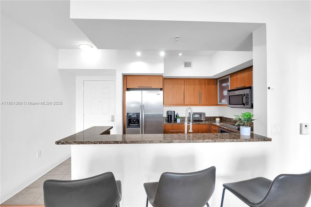 For Sale: $540,000 (2 beds, 2 baths, 1152 Square Feet)