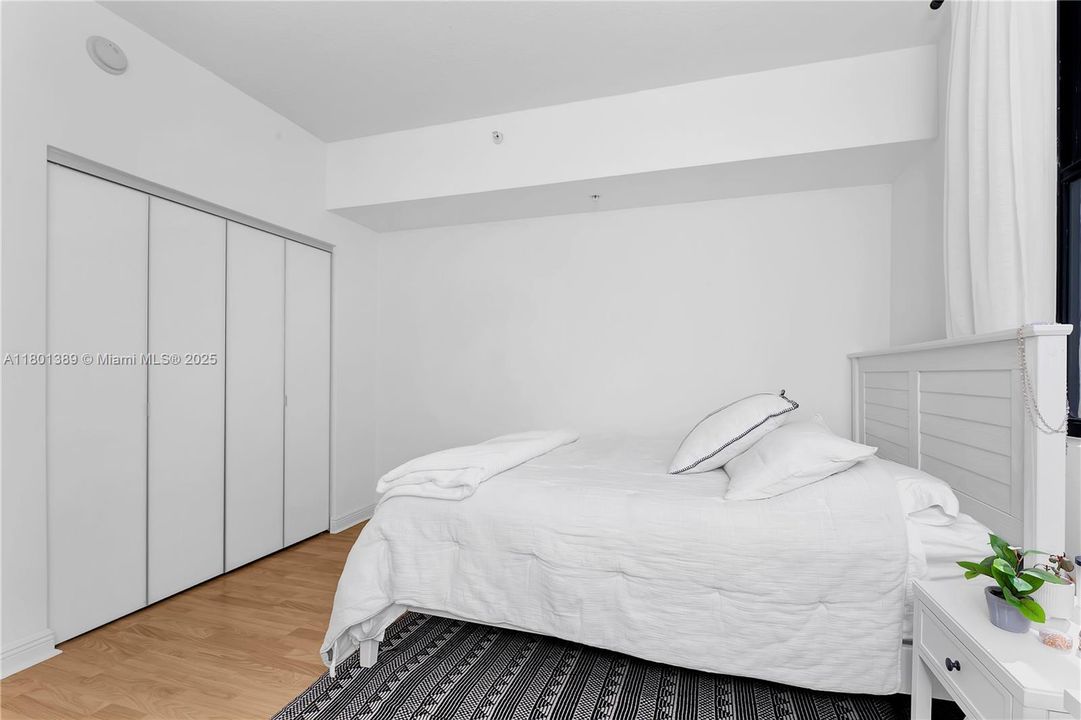 For Sale: $540,000 (2 beds, 2 baths, 1152 Square Feet)