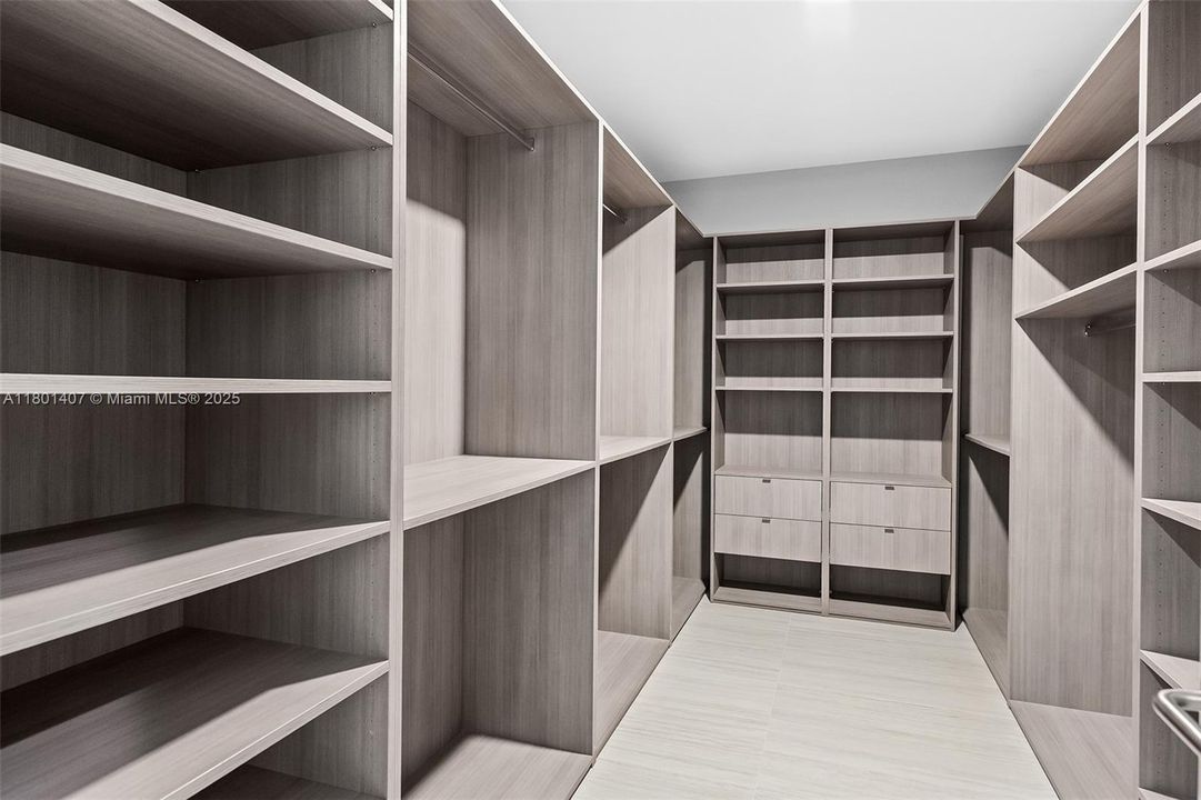 На продажу: $8,499,000 (5 спален, 6 ванн, 6513 Квадратных фут)