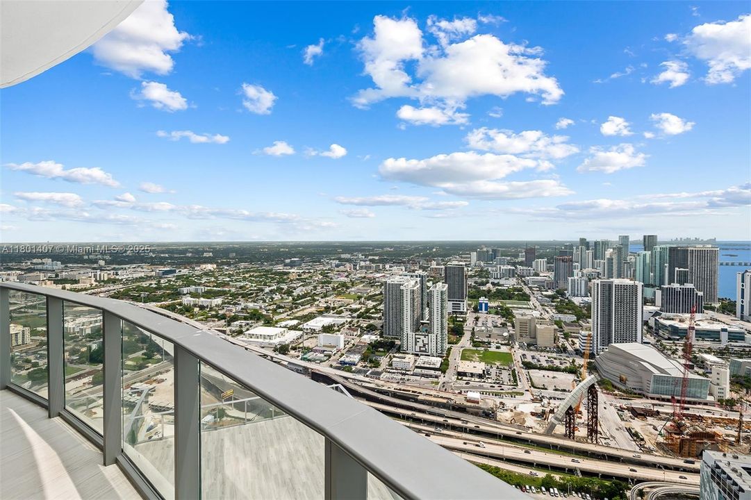 На продажу: $8,499,000 (5 спален, 6 ванн, 6513 Квадратных фут)