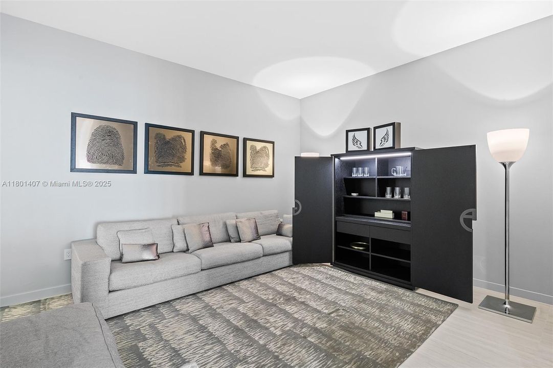 На продажу: $8,499,000 (5 спален, 6 ванн, 6513 Квадратных фут)