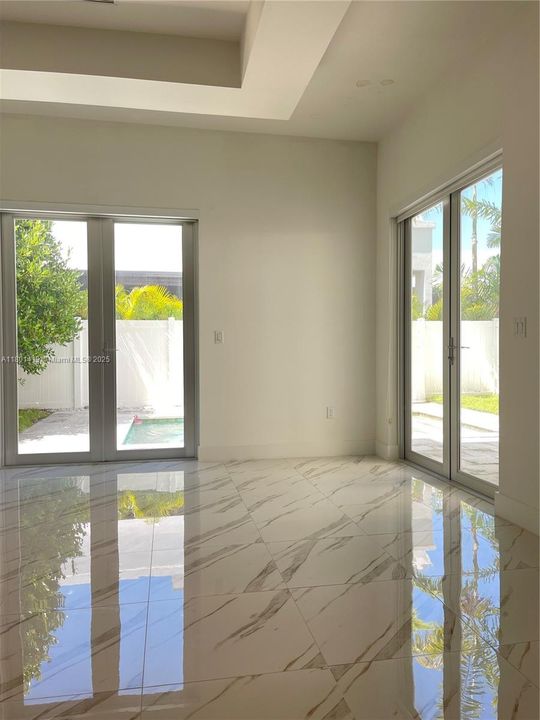 Recently Rented: $7,000 (4 beds, 4 baths, 3538 Square Feet)