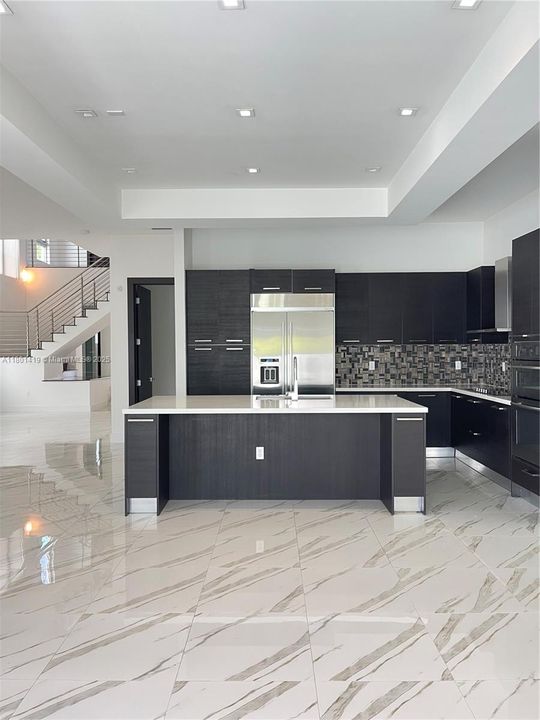 Recently Rented: $7,000 (4 beds, 4 baths, 3538 Square Feet)