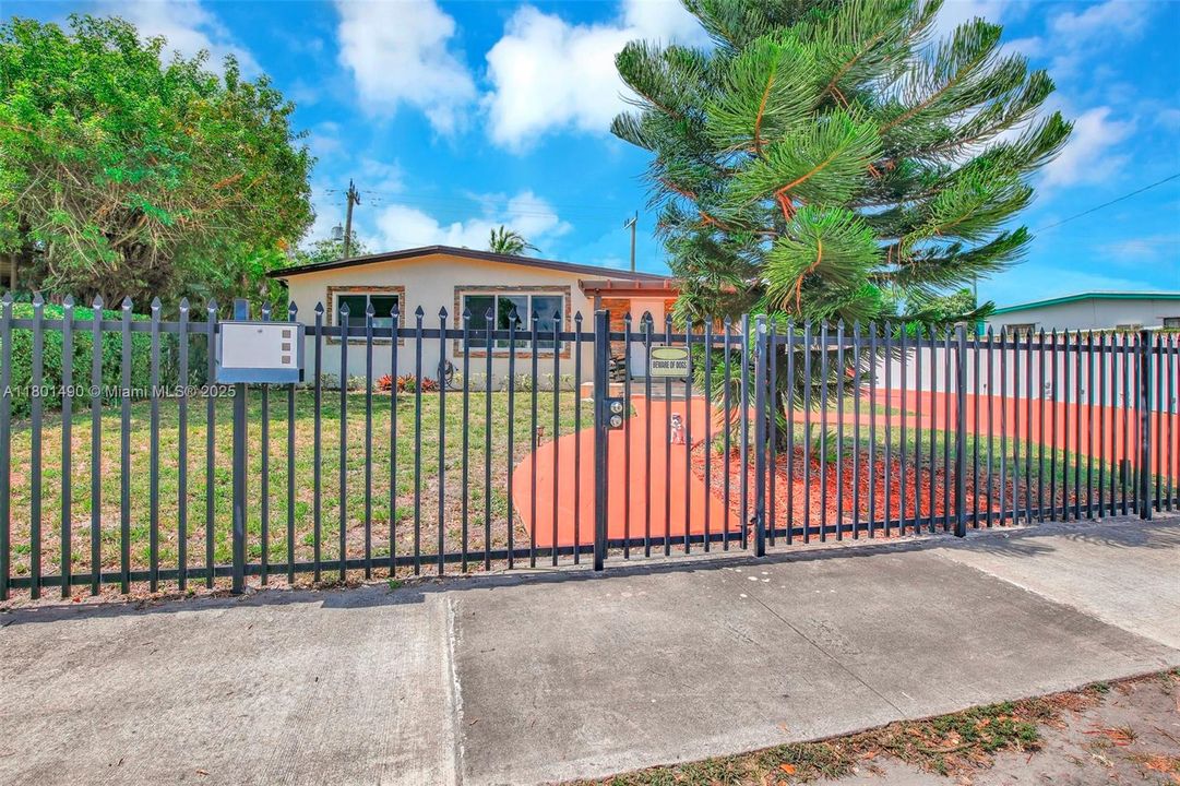 Vendido Recientemente: $560,000 (3 camas, 2 baños, 1264 Pies cuadrados)