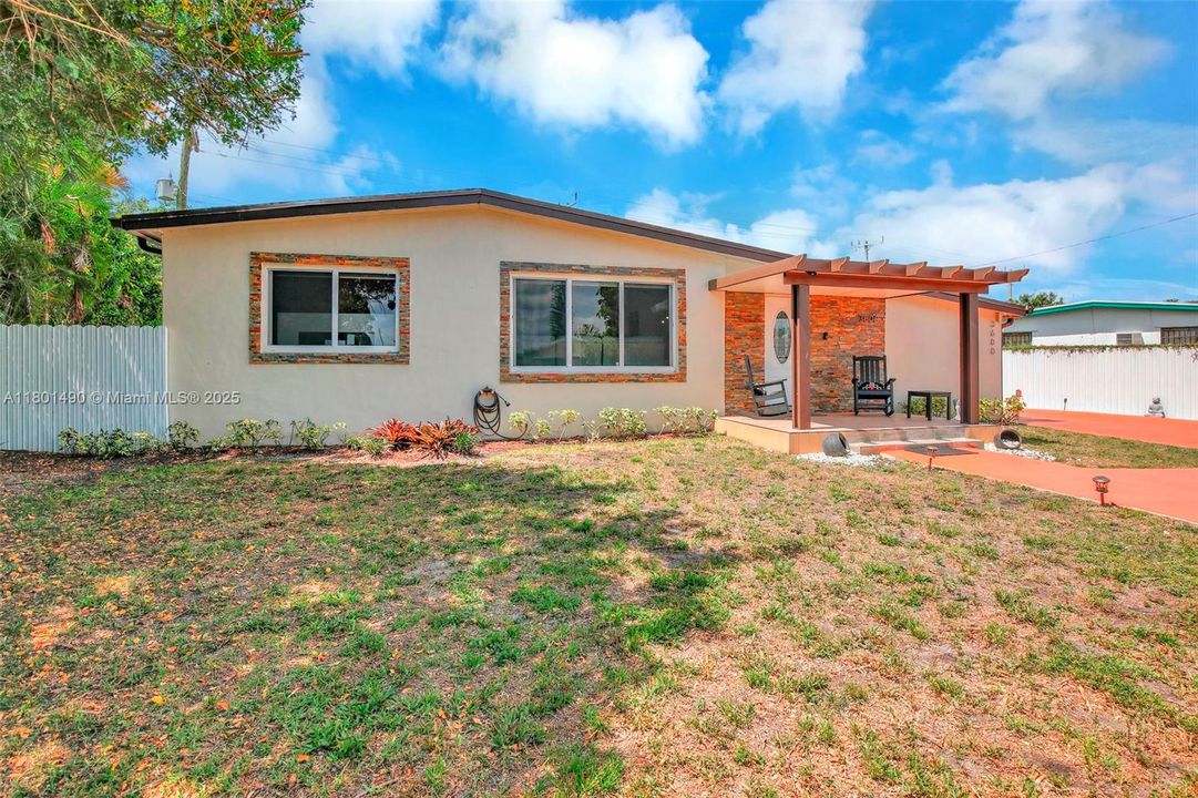 Vendido Recientemente: $560,000 (3 camas, 2 baños, 1264 Pies cuadrados)