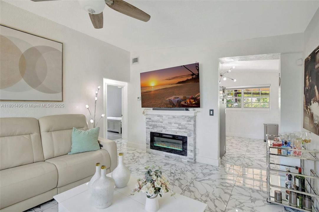 Vendido Recientemente: $560,000 (3 camas, 2 baños, 1264 Pies cuadrados)