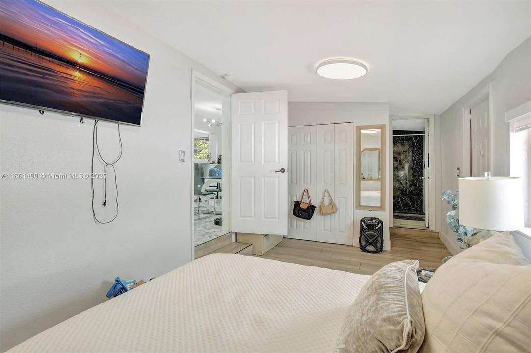 Vendido Recientemente: $560,000 (3 camas, 2 baños, 1264 Pies cuadrados)