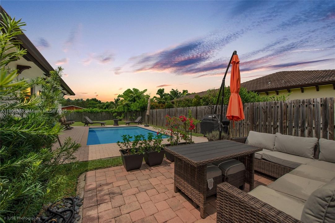 For Sale: $1,249,000 (4 beds, 3 baths, 2358 Square Feet)