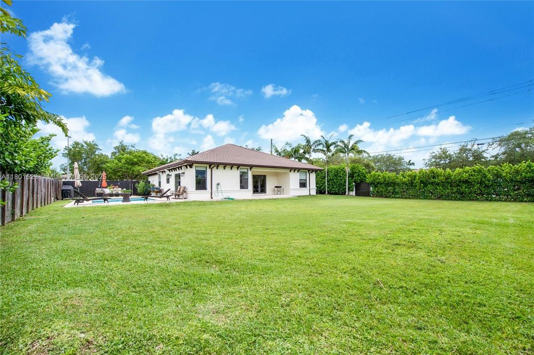 For Sale: $1,249,000 (4 beds, 3 baths, 2358 Square Feet)